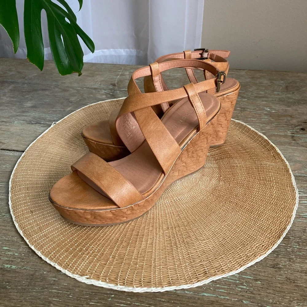 Womens Tan Leather Wedge Sandals - Classic Strappy Platform